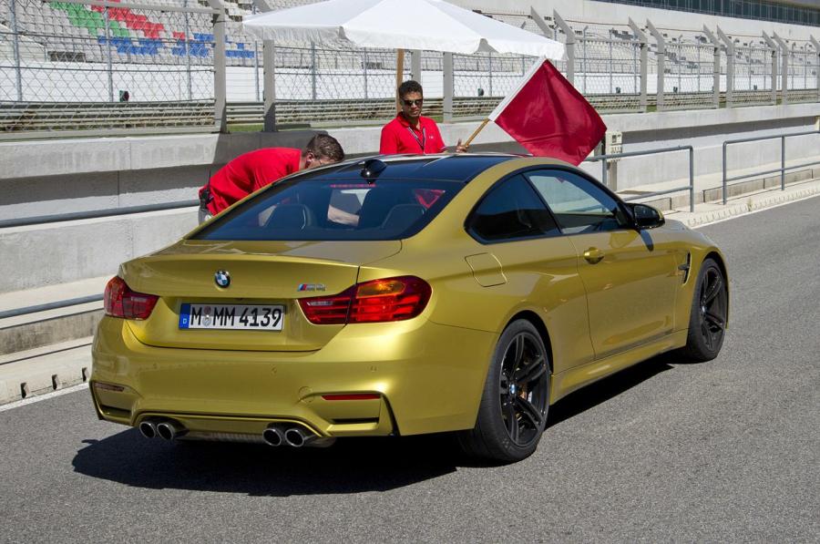  BMW M4 Coupe 2014 года  (фото 68 из 120)